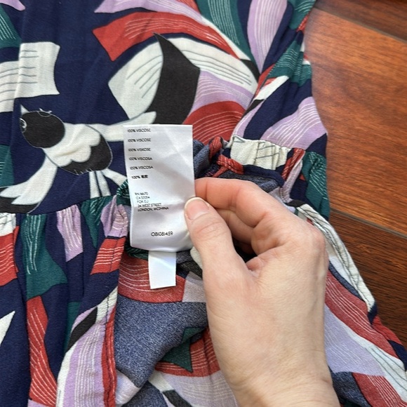 Maeve by Anthropologie Patterned Lightweight Long Sleeve Blouse Size Medium - Picture 5 of 5